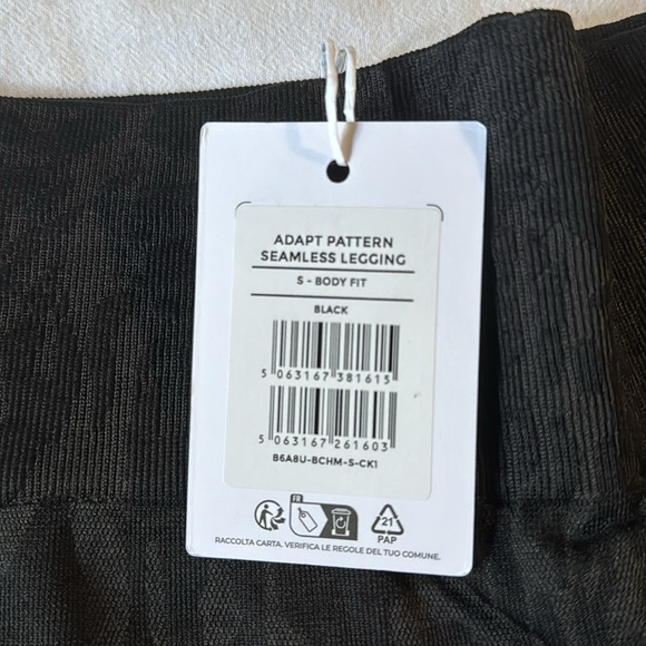 Gymshark Adapt Seemless Legging - Picture 3 of 4